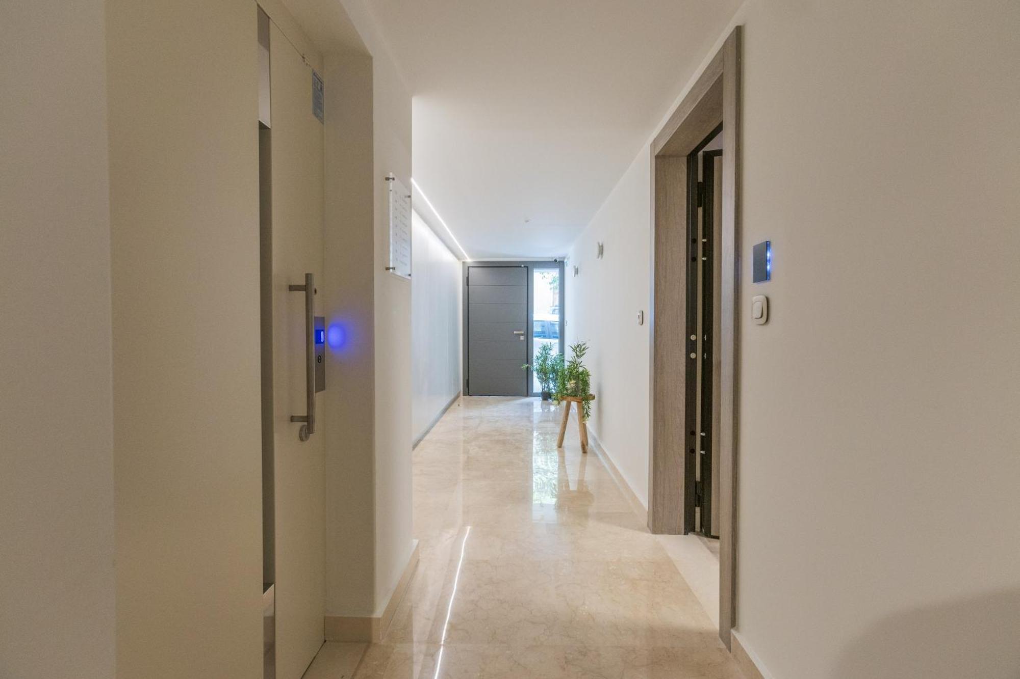 The Mediterranean Suites Pireus Exteriör bild