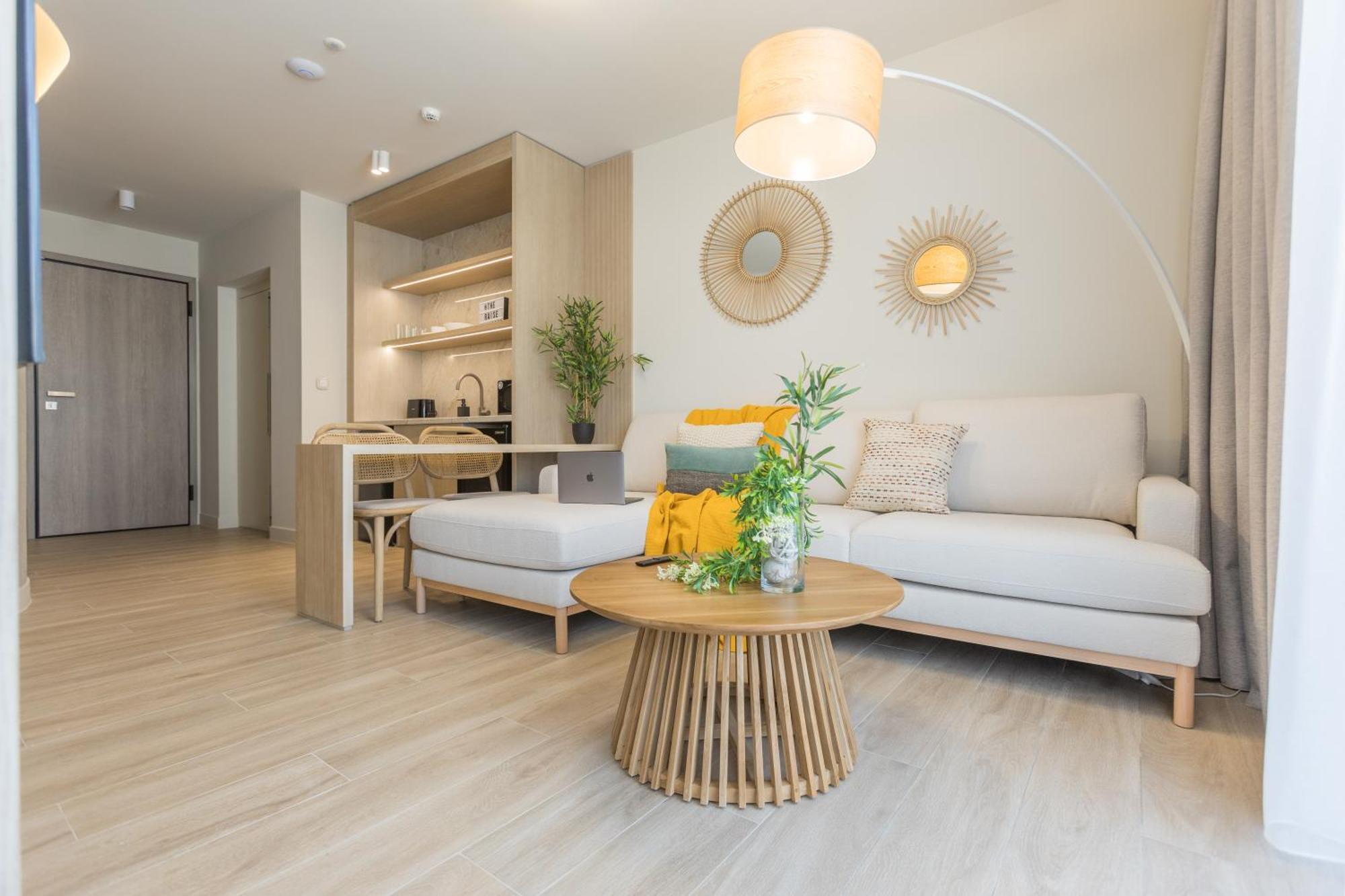 The Mediterranean Suites Pireus Exteriör bild
