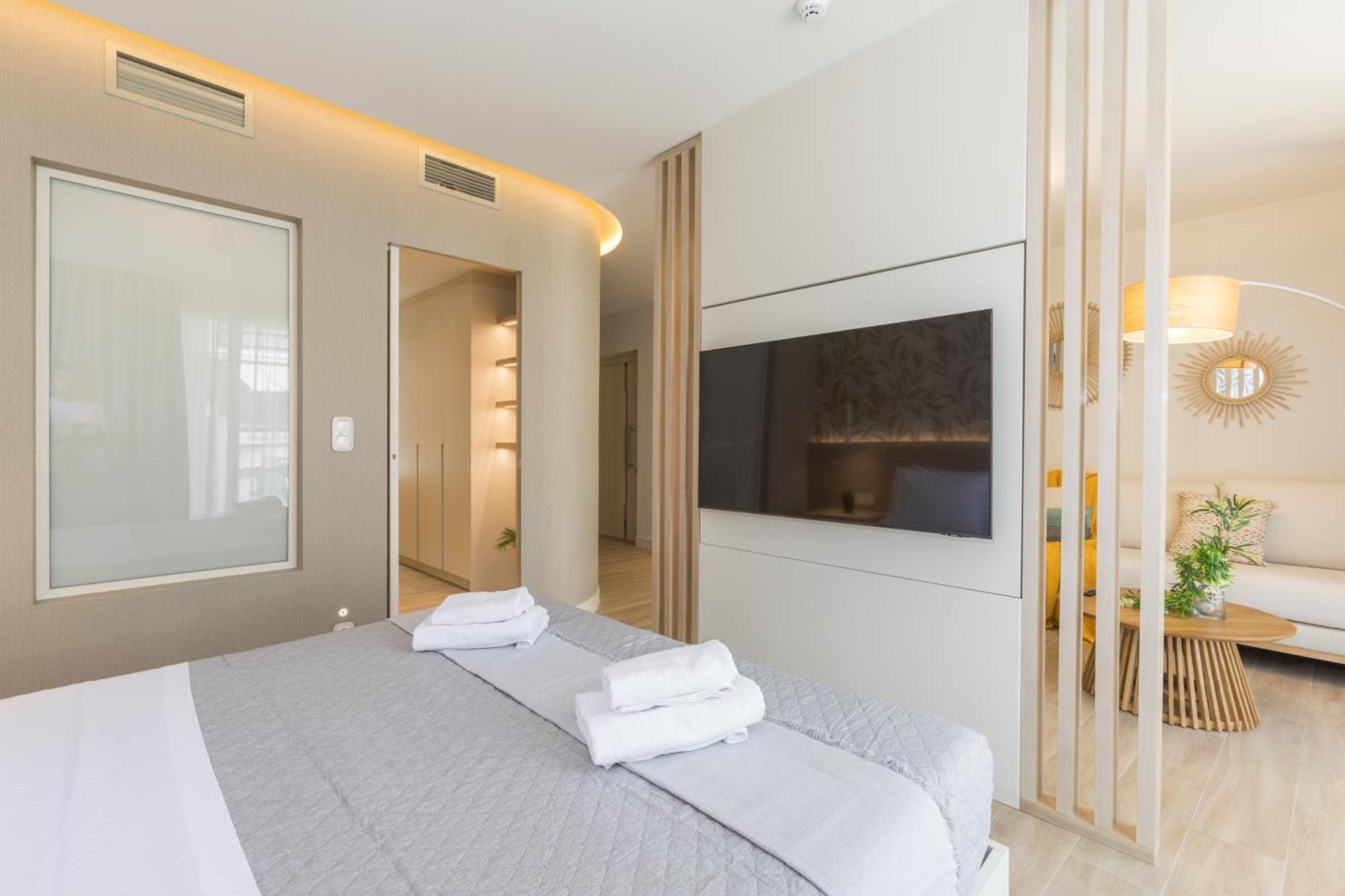 The Mediterranean Suites Pireus Exteriör bild