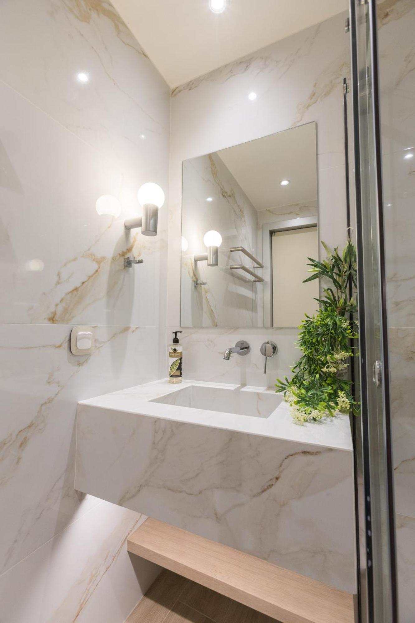 The Mediterranean Suites Pireus Exteriör bild