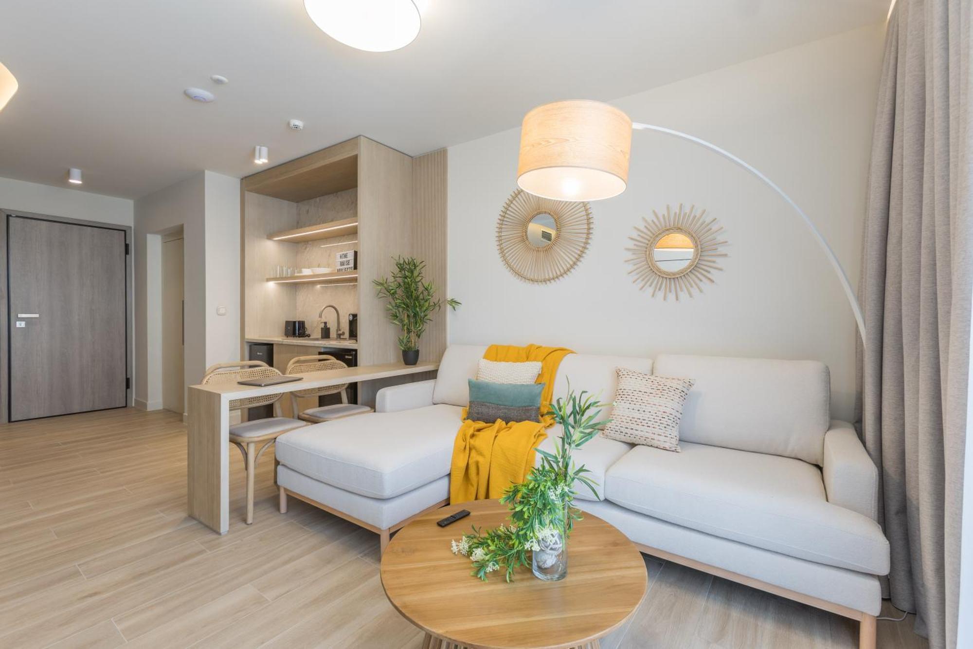 The Mediterranean Suites Pireus Exteriör bild